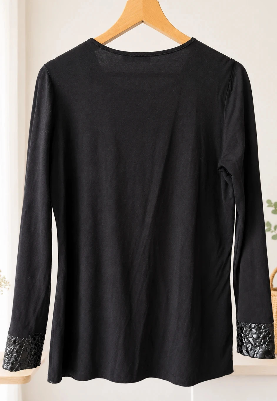 Haut noir original MC Paris - Pièce unique / Création originale - Taille 38/40 – photo 2
